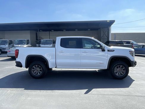 New 2026 GMC Sierra 1500 AT4X AWD/4WD image 4