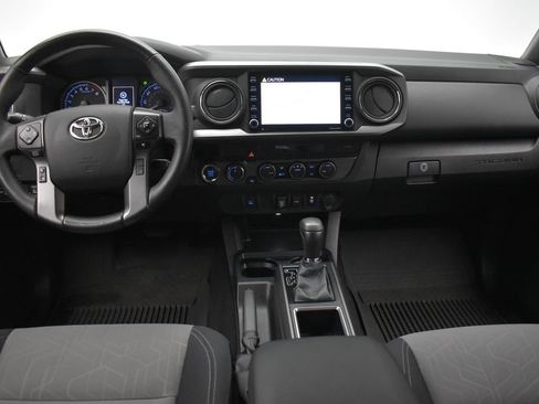 Used 2023 Toyota Tacoma TRD Sport AWD/4WD image 29