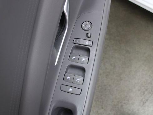 Used 2022 Hyundai Elantra SEL FWD image 41
