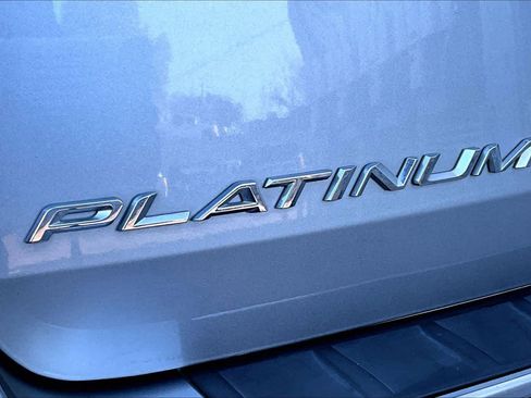 Certified 2022 Ford Explorer Platinum w/ Equipment Group 601A image 9