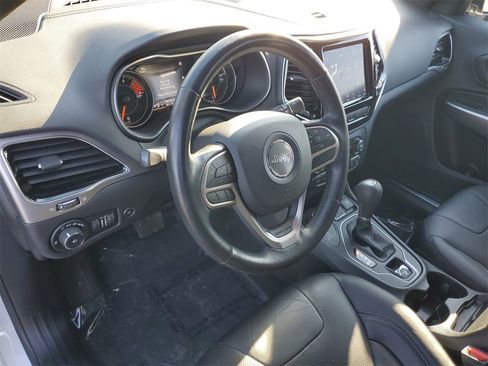 Used 2020 Jeep Cherokee High Altitude image 9