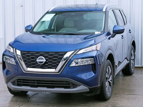 Used 2023 Nissan Rogue SV w/ SV Premium Package image 42