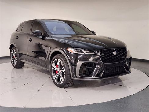 Used 2022 Jaguar F-PACE SVR image 7