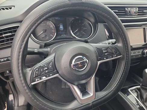 Used 2021 Nissan Rogue Sport S FWD image 10