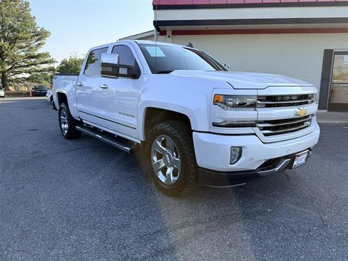 Used 2016 Chevrolet Silverado 1500 LTZ Z71 w/ LTZ Plus Package AWD/4WD image 3