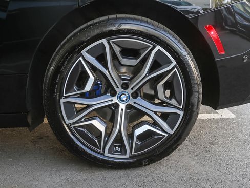 Used 2025 BMW iX xDrive50 image 8