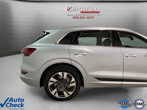 Used 2023 Audi e-tron Premium Plus w/ Premium Plus Package AWD/4WD image 12