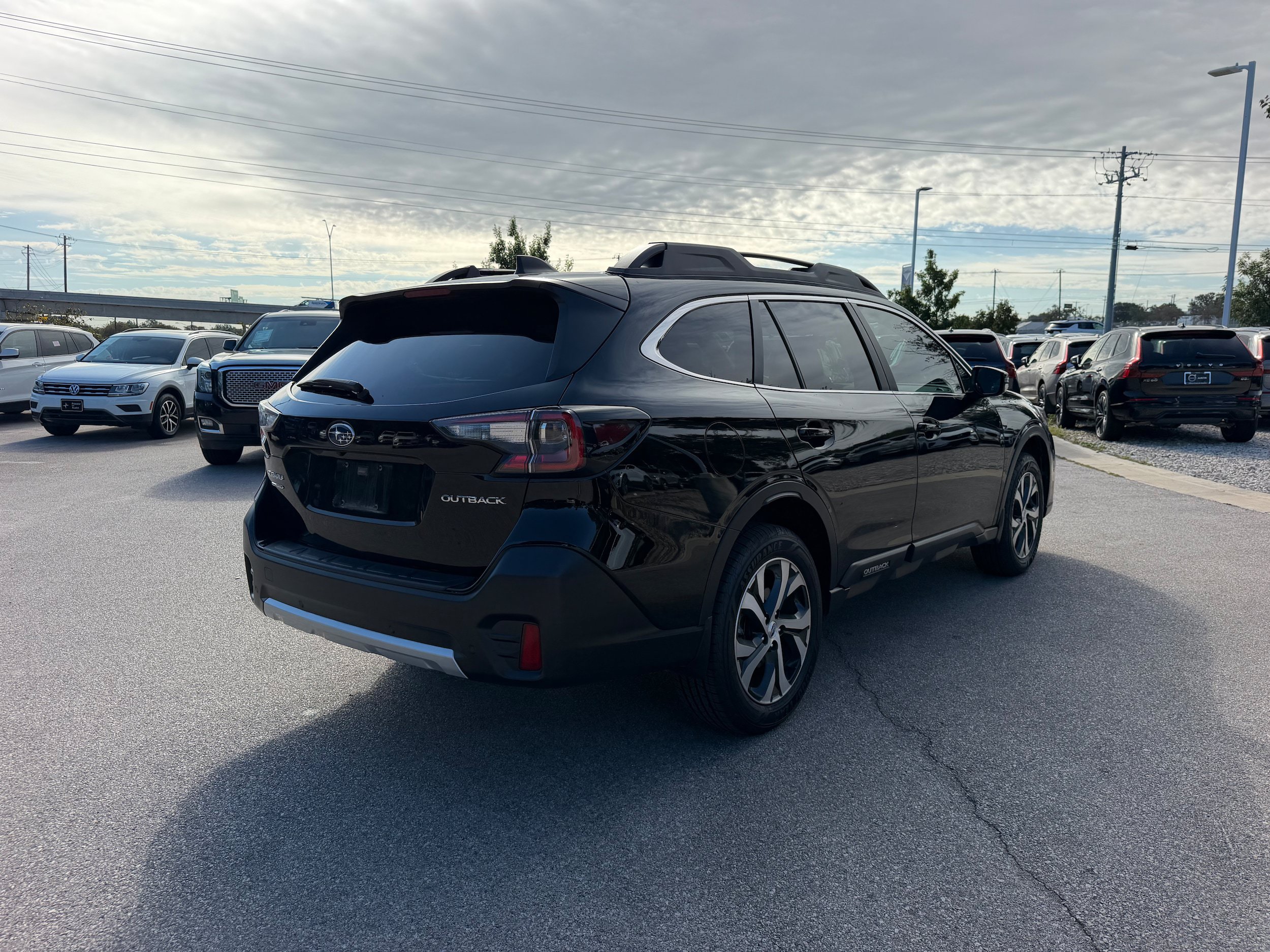 Used 2021 Subaru Outback Limited w/ Popular Package #2 AWD/4WD image 6