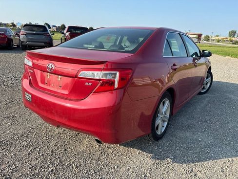 Used 2014 Toyota Camry SE FWD image 9