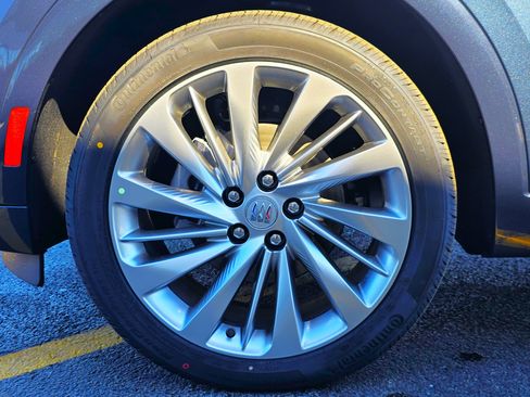 New 2026 Buick Envision Avenir image 10