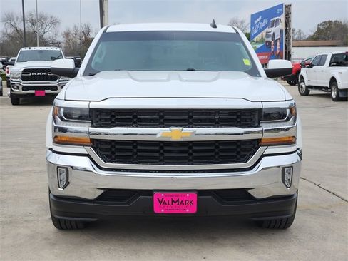 Used 2018 Chevrolet Silverado 1500 LT w/ Texas Edition image 2