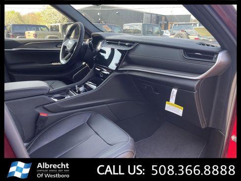 New 2026 Jeep Grand Cherokee L Limited AWD/4WD image 16