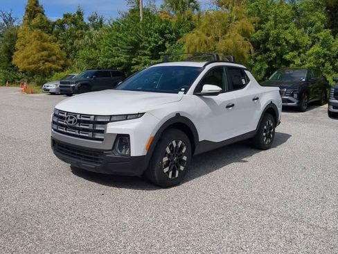 New 2026 Hyundai Santa Cruz SE FWD image 2