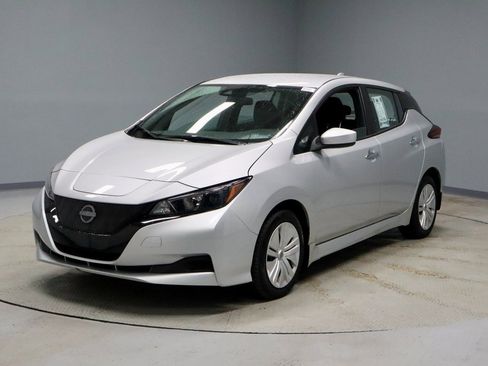 Certified 2023 Nissan Leaf S image 7