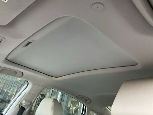 Used 2023 Honda Accord EX image 6