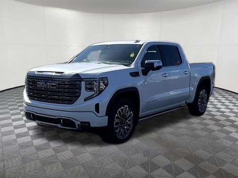 Used 2024 GMC Sierra 1500 Denali Ultimate image 3