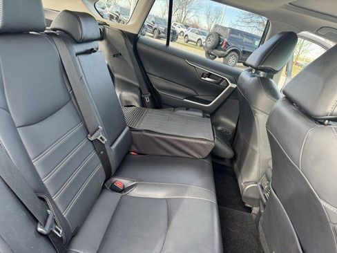 Used 2023 Toyota RAV4 XLE Premium image 34