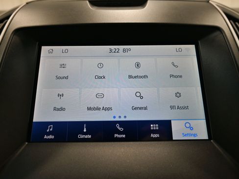 Used 2020 Ford Edge SEL w/ Cold Weather Package AWD/4WD image 17