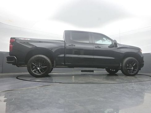 Used 2023 Chevrolet Silverado 1500 Custom AWD/4WD image 51