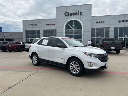 Used 2020 Chevrolet Equinox LS w/ LPO, Blackout Package