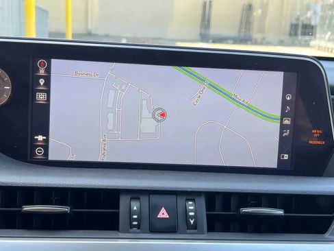 Used 2019 Lexus ES 350 w/ Premium Package FWD image 40