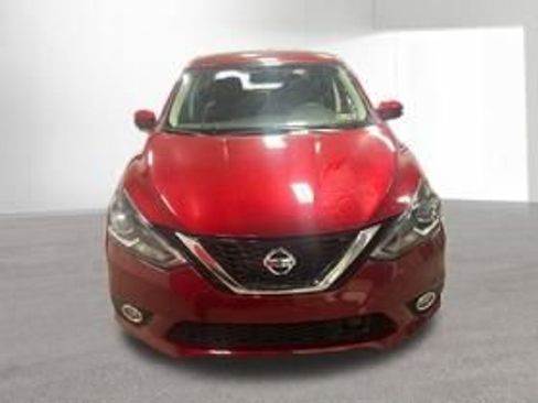 Used 2019 Nissan Sentra SR w/ Premium Package (SR) image 2