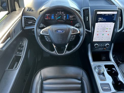 Used 2024 Ford Edge SEL w/ Convenience Package image 13