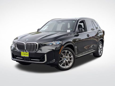 Used 2025 BMW X5 xDrive50e AWD/4WD image 1
