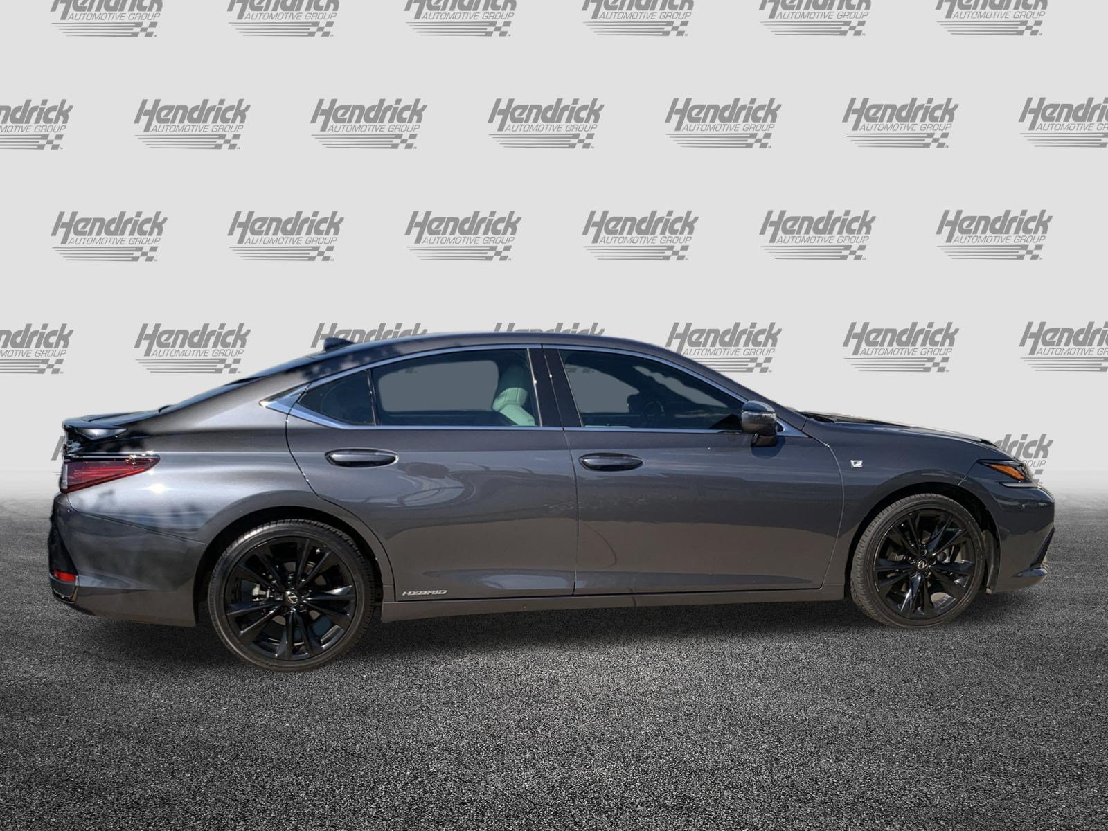 Used 2022 Lexus ES 300h F Sport w/ Accessory Package 2 FWD image 11