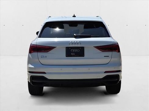 New 2025 Audi Q3 2.0T Premium image 6