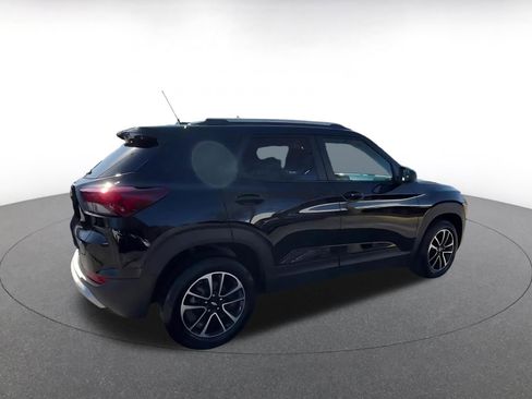 Used 2025 Chevrolet TrailBlazer LT image 14