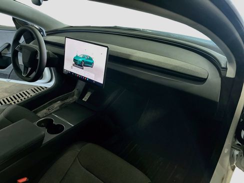 Used 2025 Tesla Model 3 RWD image 27