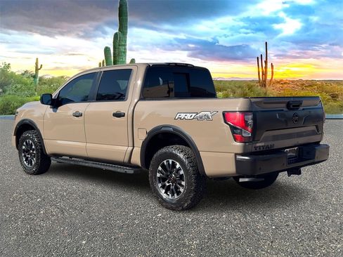 Used 2021 Nissan Titan PRO-4X image 9