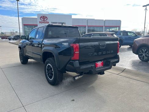 New 2026 Toyota Tacoma TRD Off-Road image 3