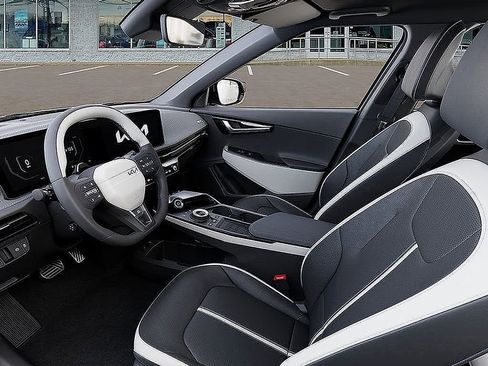 Certified 2025 Kia EV6 GT-Line image 26