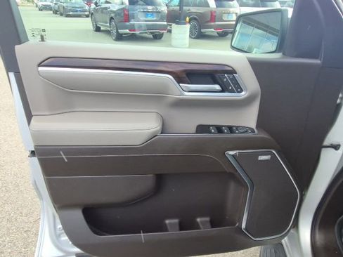 Used 2022 GMC Sierra 1500 SLT image 12