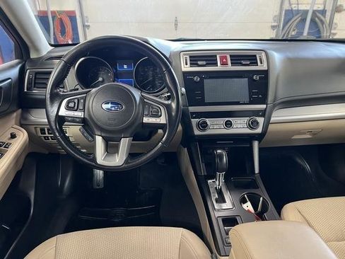 Used 2016 Subaru Outback 2.5i Premium AWD/4WD image 7