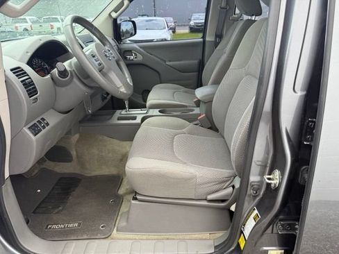 Used 2017 Nissan Frontier SV AWD/4WD image 22