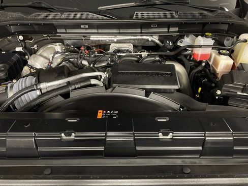 Used 2024 GMC Sierra 2500 AT4 w/ AT4 Premium Plus Package image 9