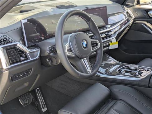 New 2026 BMW X7 M60i w/ M Sport Professional Package AWD/4WD image 3