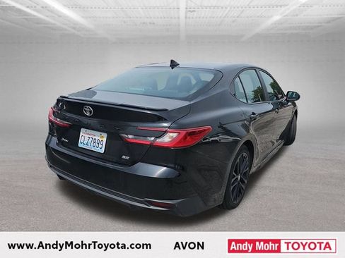 Used 2025 Toyota Camry SE FWD image 6