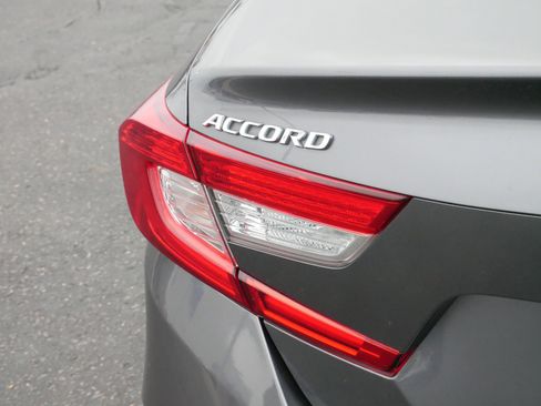 Used 2019 Honda Accord EX-L image 17