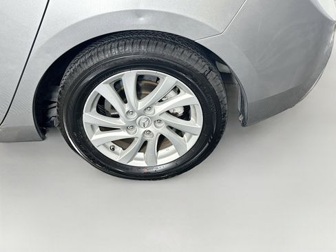 Used 2012 MAZDA MAZDA3 i Grand Touring w/ Tech Pkg FWD image 11