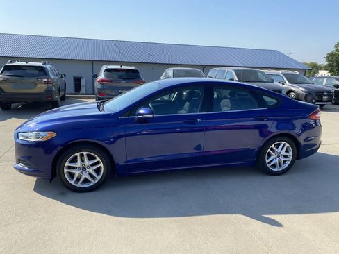Used 2013 Ford Fusion SE image 3