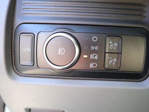 Used 2024 Ford F350 XLT image 47