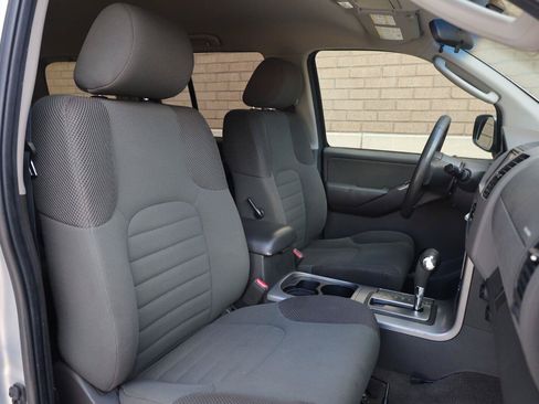 Used 2008 Nissan Pathfinder S AWD/4WD image 24
