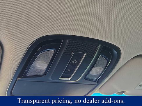 Used 2020 Kia Sorento LX V6 image 32