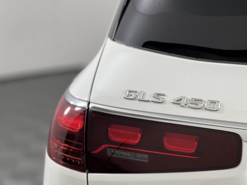 New 2026 Mercedes-Benz GLS 450 4MATIC image 12