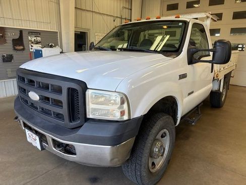 Used 2007 Ford F350 XL AWD/4WD image 2