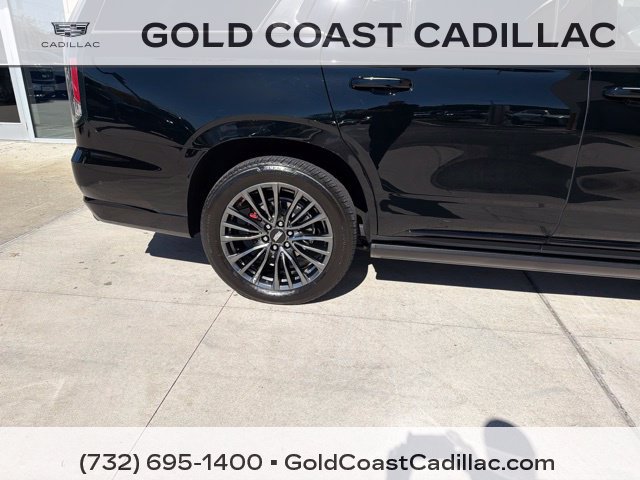 Certified 2024 Cadillac Escalade V w/ LPO, ONYX Package AWD/4WD image 6
